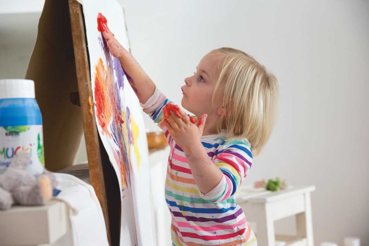 Kreul MUCKI Finger Paint Red 150 ml (23105) Kreul MUCKI Finger Paint Red 150 ml (23105)