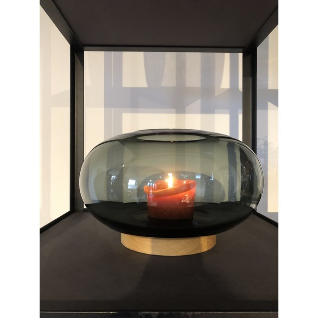 Flowervase met  houten  basis