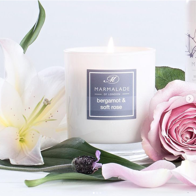 Bergamot & Soft Rose  glas candle gift boxed