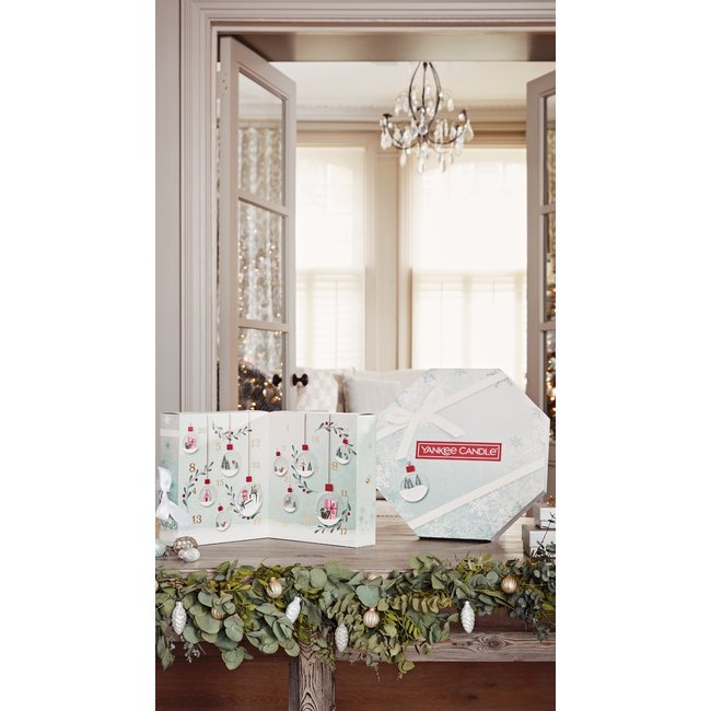 Snow globe wonderland advent wreath calendar