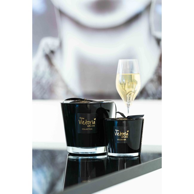 Geurkaars | glossy zwart | smal | From Victoria with love