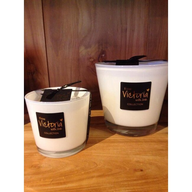 From Victoria with love glossy white small