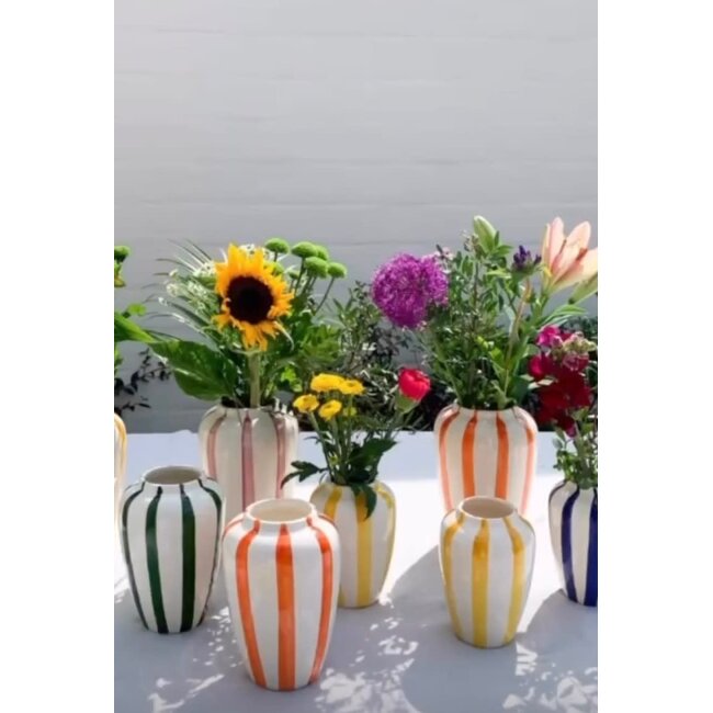 Funky flower medium orange stripes
