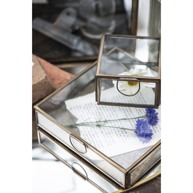 Glass box w/lid Solitaire square fits square napkin