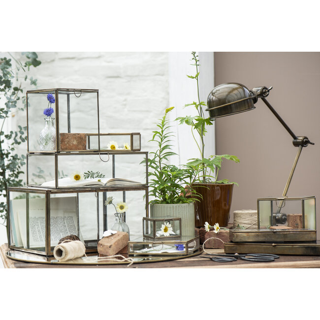 Glass box w/lid Solitaire square fits square napkin