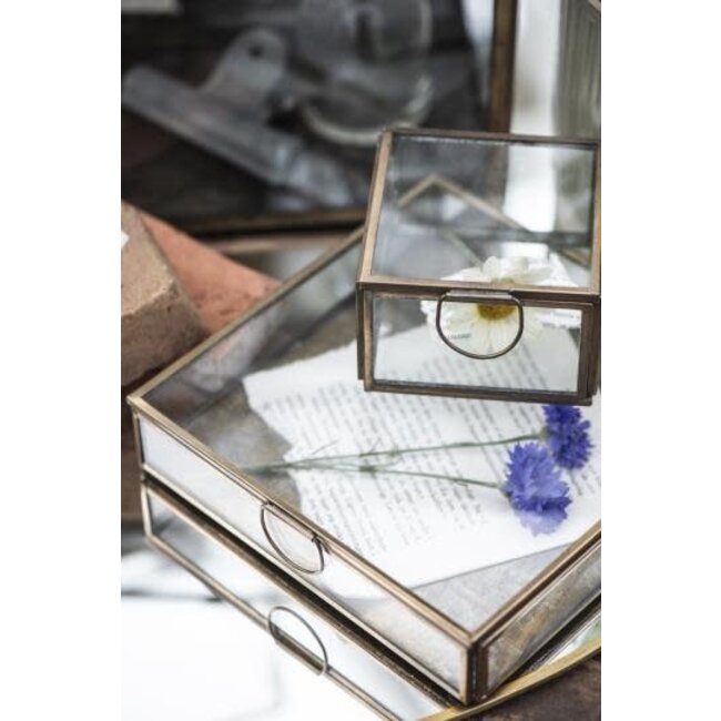 Glass box w/lid Solitaire square fits square napkin