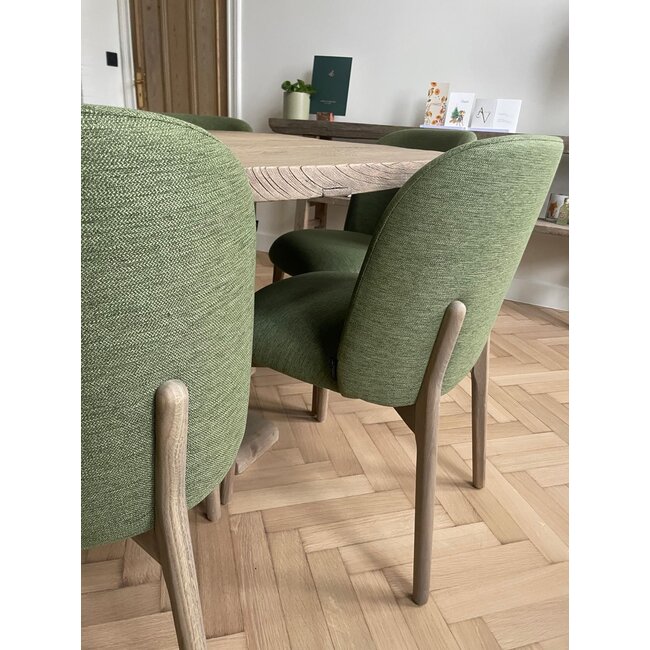 Siro stoel met ronde houten poten