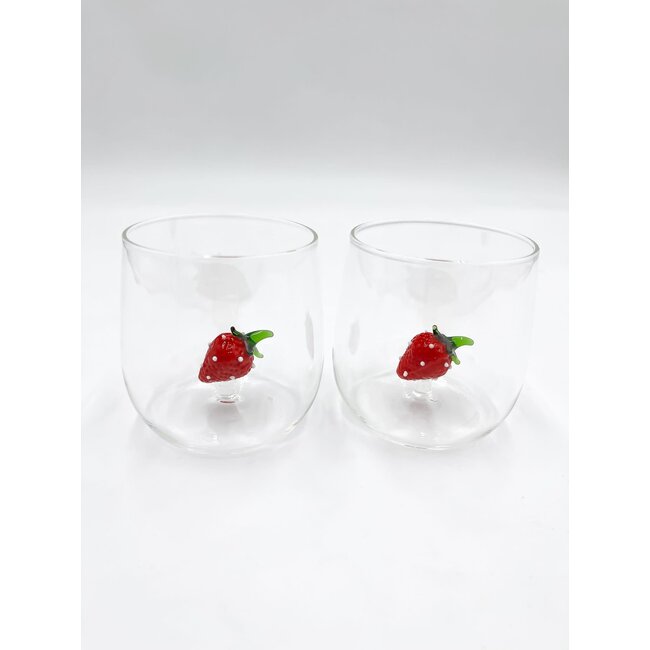 Waterglass 3D strawberry