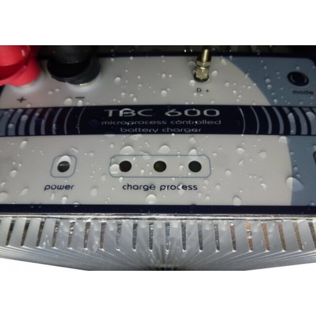 Xenteq Acculader 12 volt 25 ampère type TBC 612-1-25