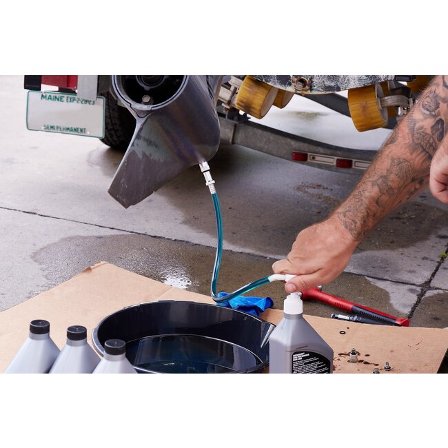 Quicksilver Staartstuk olie handpomp voor buitenboordmotor