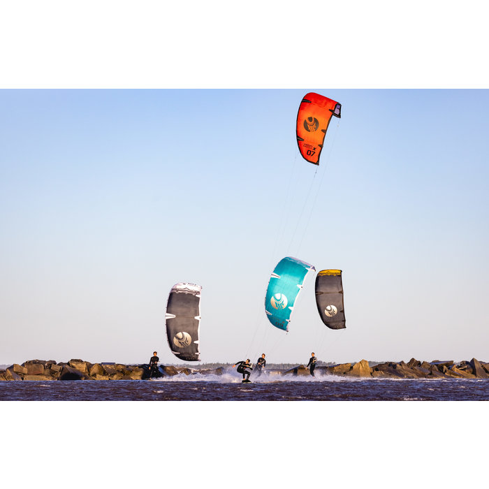 Cabrinha Moto X 2023 | C4 White / Dark Grey