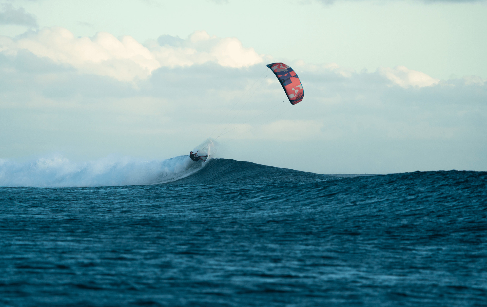 Duotone Neo SLS SS23 Coral-red / Blue