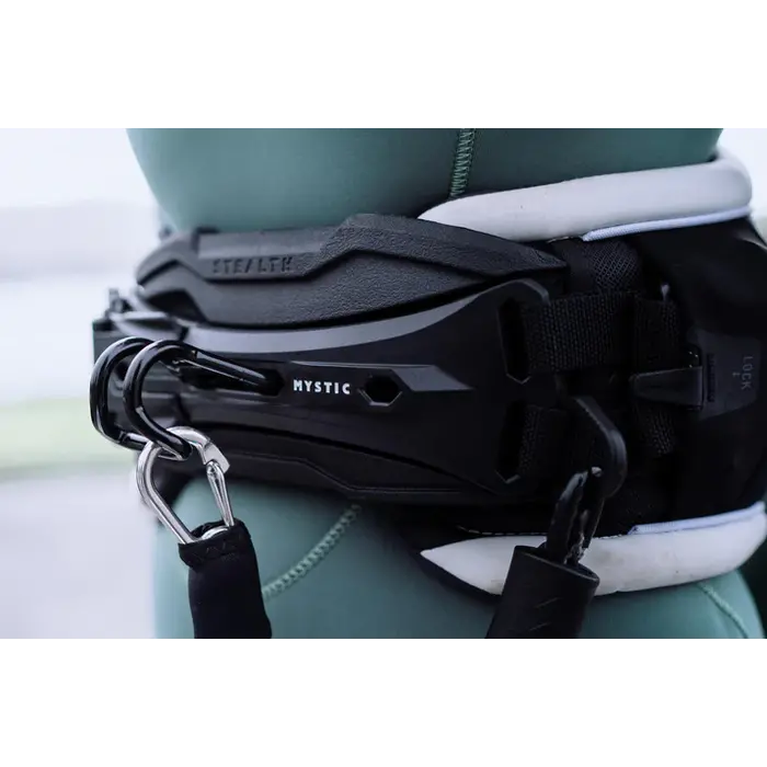 Mystic Stealth Bar Gen 3 Kite - Black/White