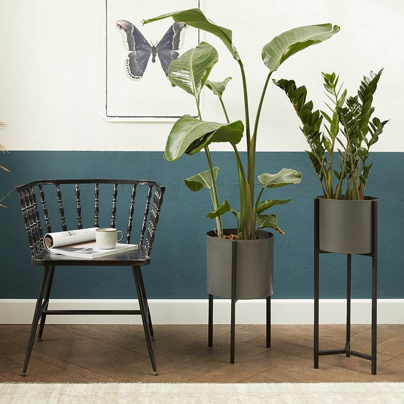 Plantenbak - Delphine Zwart Laag - sfeer