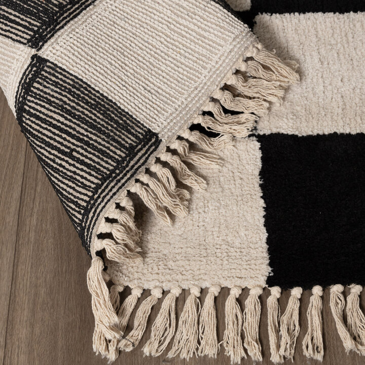 Checkerboard vloerkleed - Blox Fringe Zwart