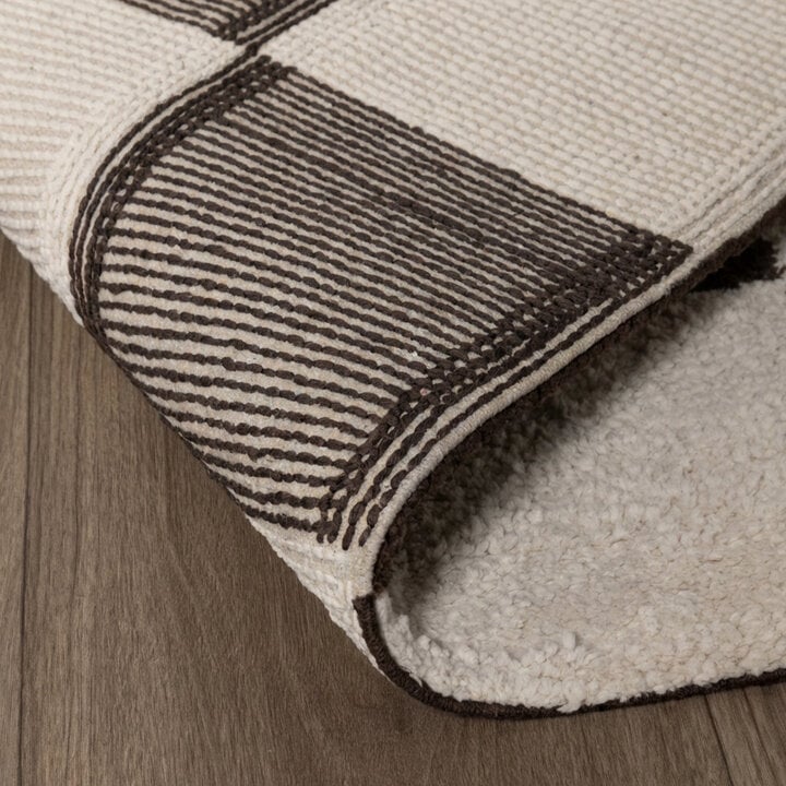 Checkerboard vloerkleed - Blox Bruin