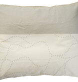 Kussensloop (extra) dessin Shifra, 220TC katoensatijn,  afm. 60 x 70 cm met hotelsluiting