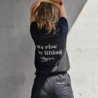 T-shirt We rise - zwart T-shirt We rise - zwart