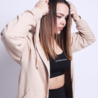 Capuchonvest We are dancers - zand Capuchonvest We are dancers - zand