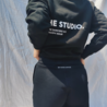 MAAT S: Hoodie The studio - zwart MAAT S: Hoodie The studio - zwart