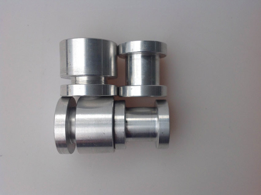 Hardware-Kit, abnehmbarer Gepäckträger und Sissybar