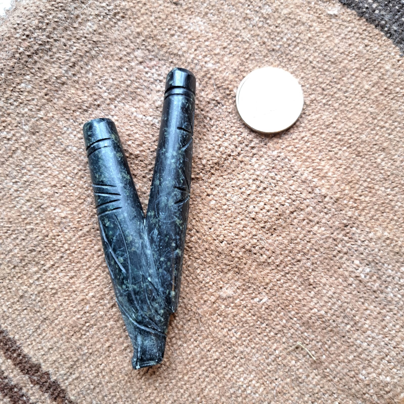 Serpentine Curipi / Self-Applicator