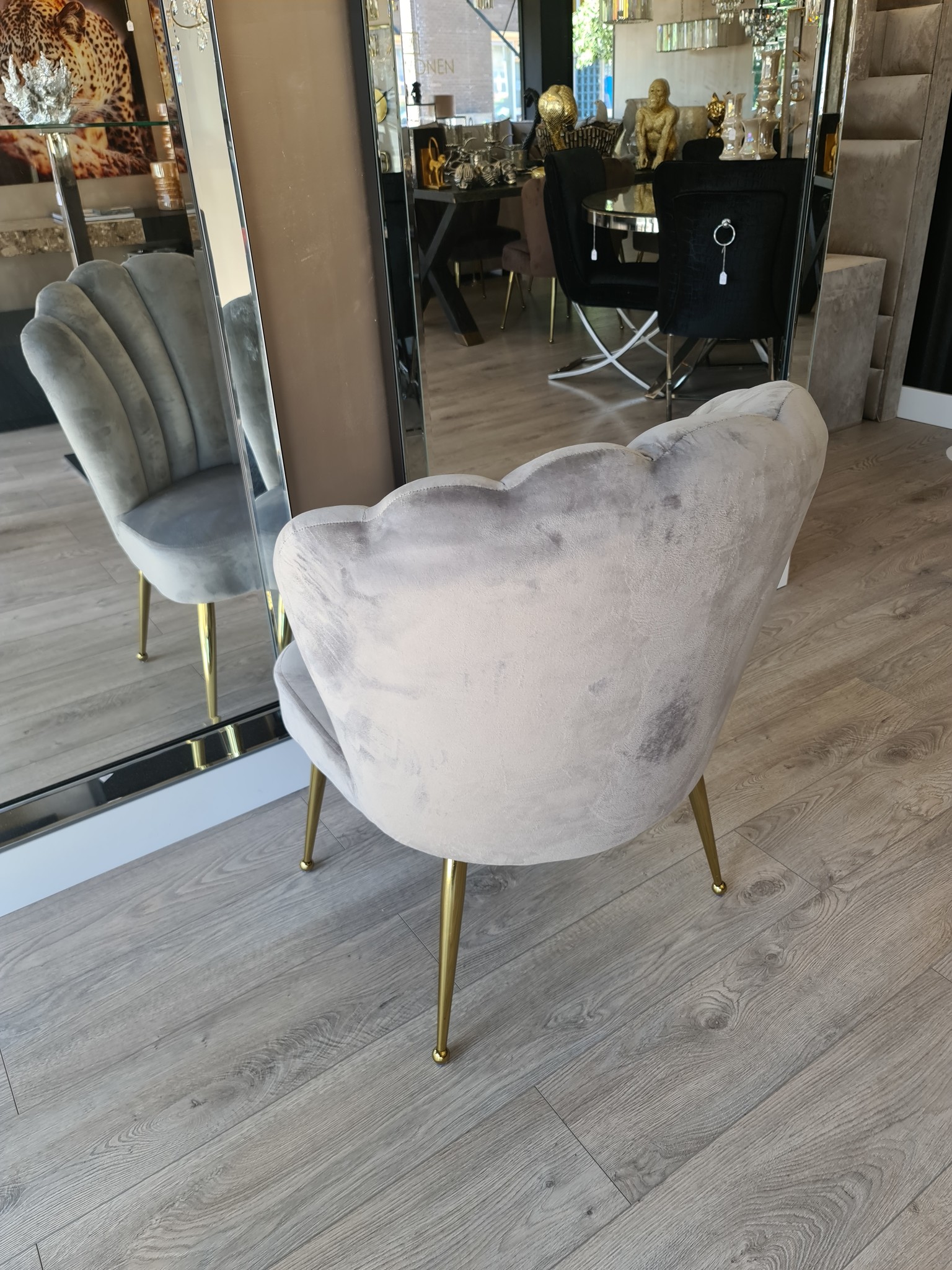 Schelp stoel Amor Grey Zila wonen