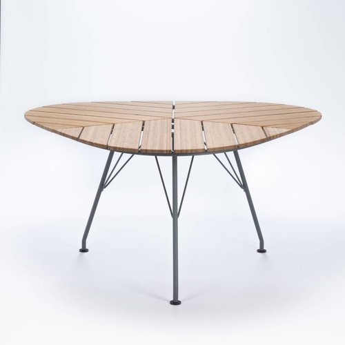 HOUE Tuinmeubelen Leaf tuintafel | Aluminium grijs / bamboe HOUE Tuinmeubelen Leaf tuintafel | Aluminium grijs / bamboe