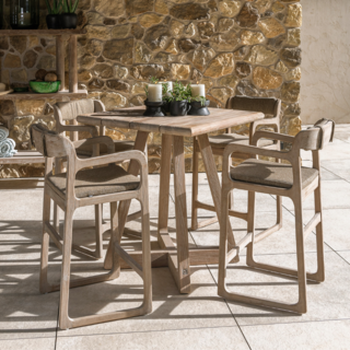 Barstoelen buiten