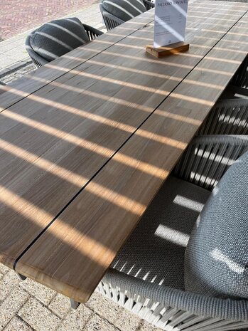 SUNS tuinmeubelen SHOWROOM SALE | Palermo 280 x 100 | 6x Avero tuinstoel SUNS tuinmeubelen SHOWROOM SALE | Palermo 280 x 100 | 6x Avero tuinstoel