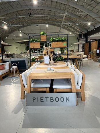 Piet Boon Collection Anne 290 x 105 + 6 Niek stoelen | SHOWROOMSALE Piet Boon Collection Anne 290 x 105 + 6 Niek stoelen | SHOWROOMSALE