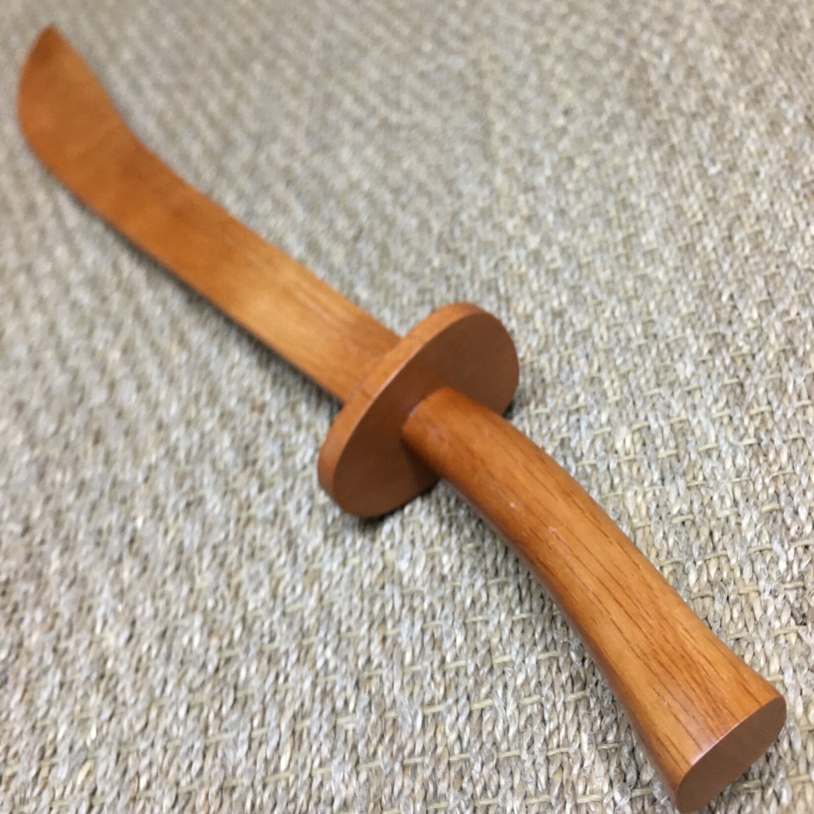 Red Oak Wooden Broadsword