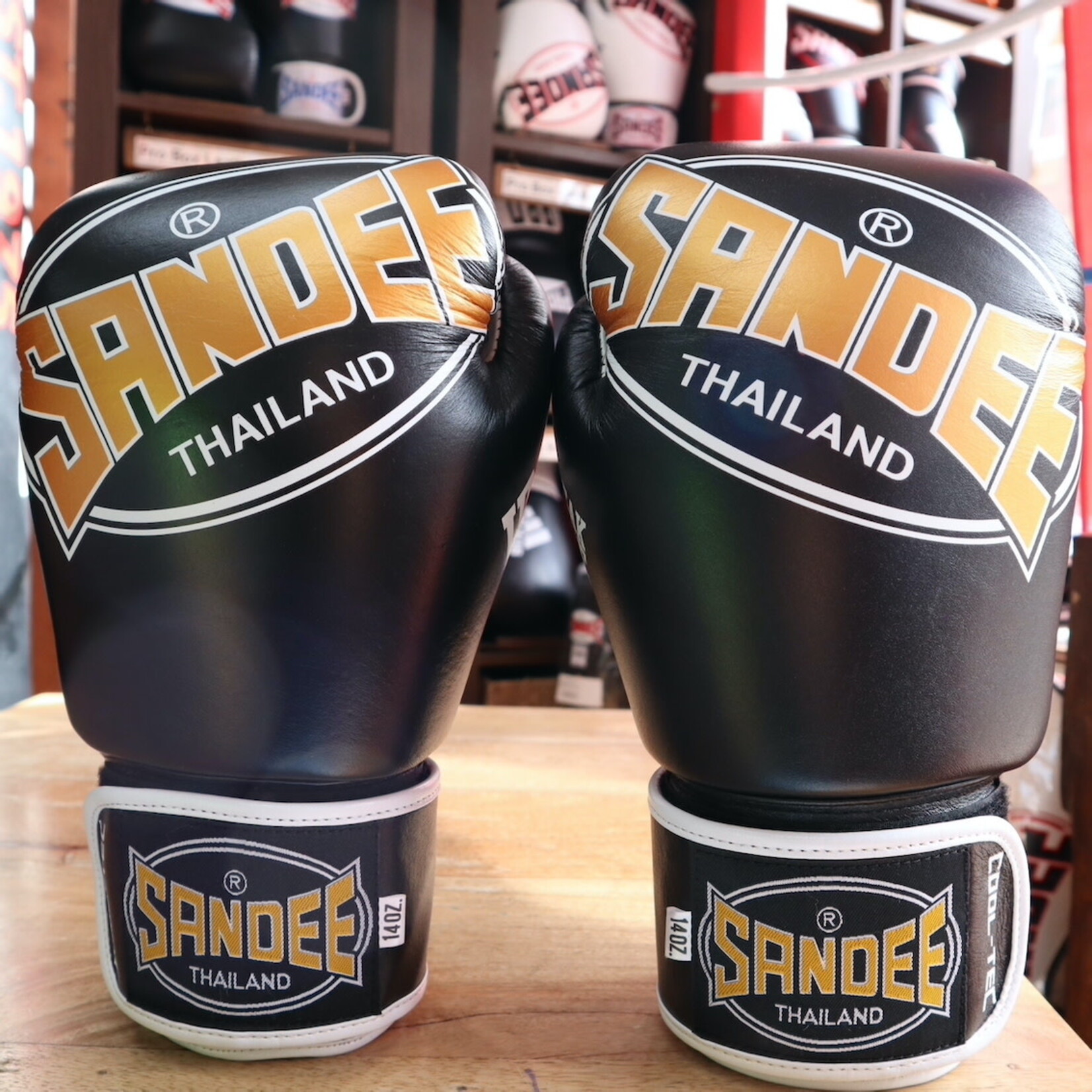 Sandee Sandee Boxing Gloves Cool Tec Black & Gold