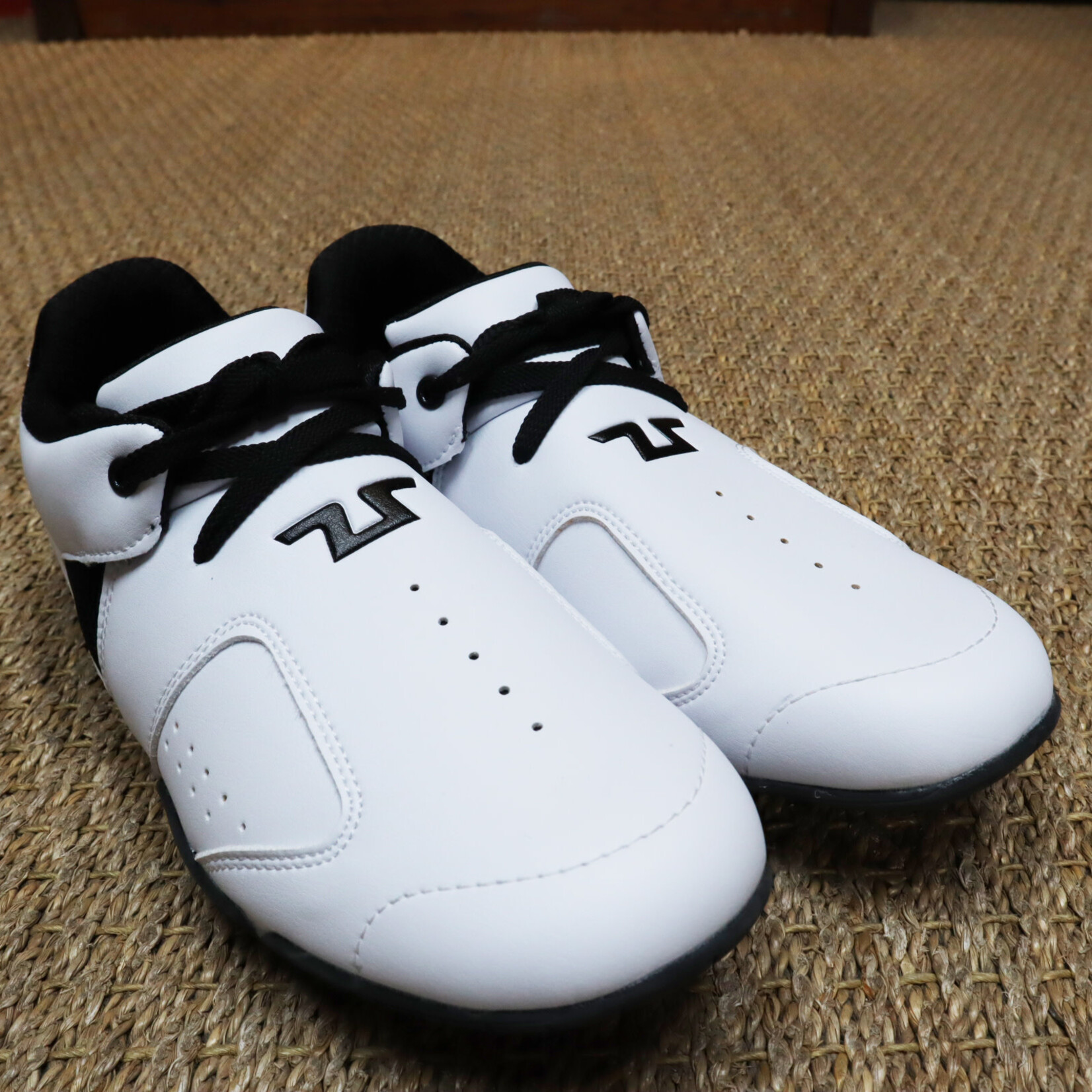 Tusah Tusah Taekwondo Shoes Jet1