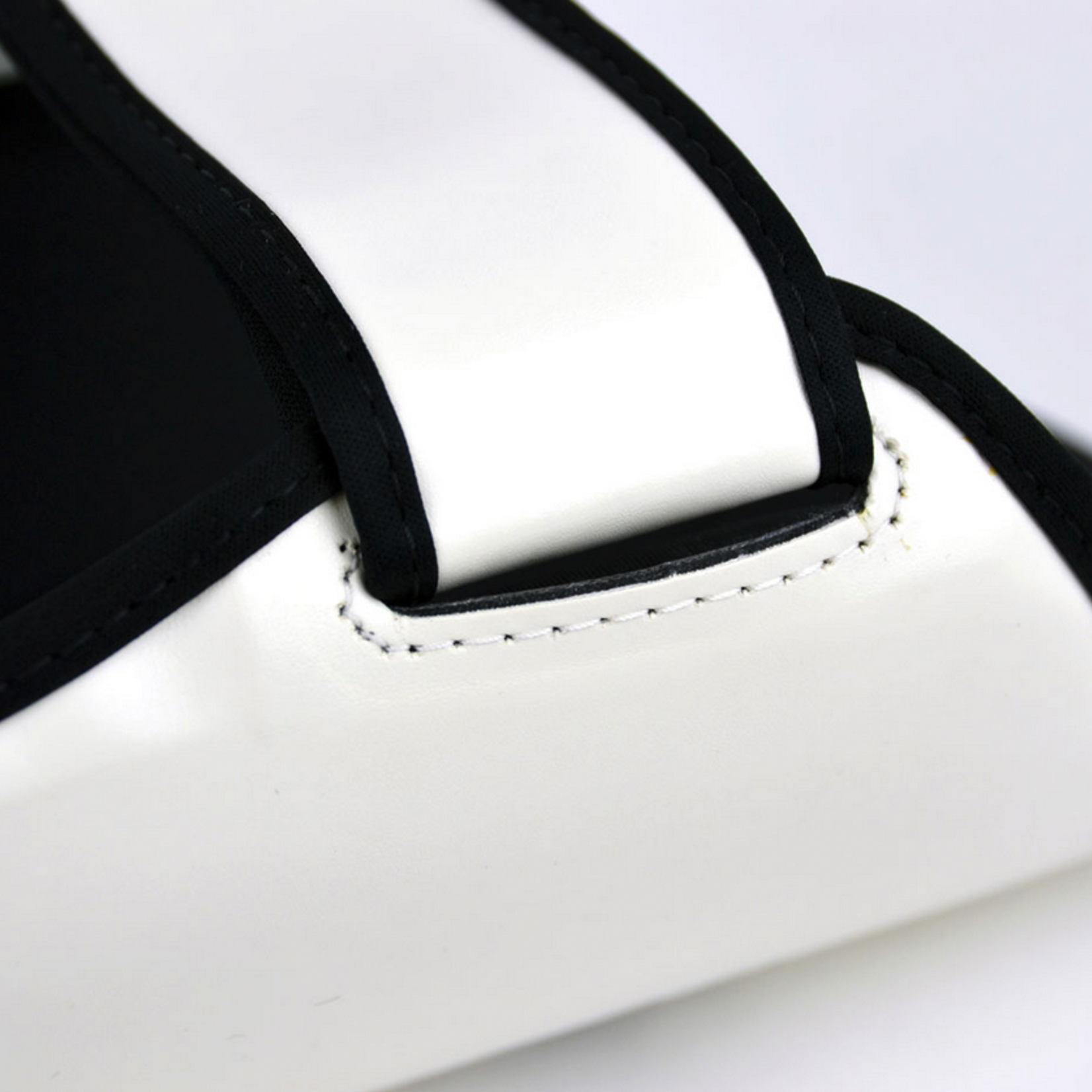 Fairtex Fairtex Shin Guards White