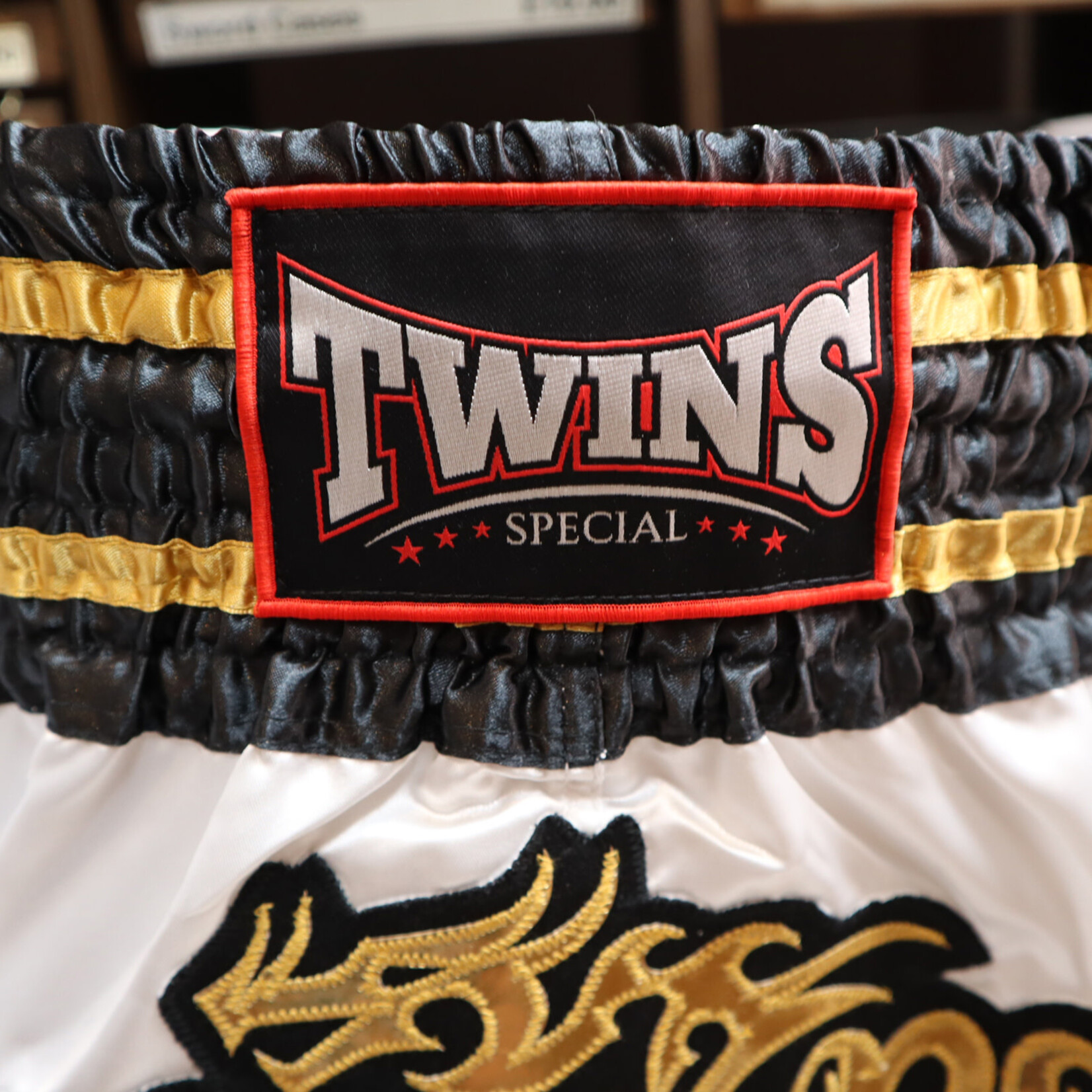 Twins Twins Thai Shorts White & Black Dragon