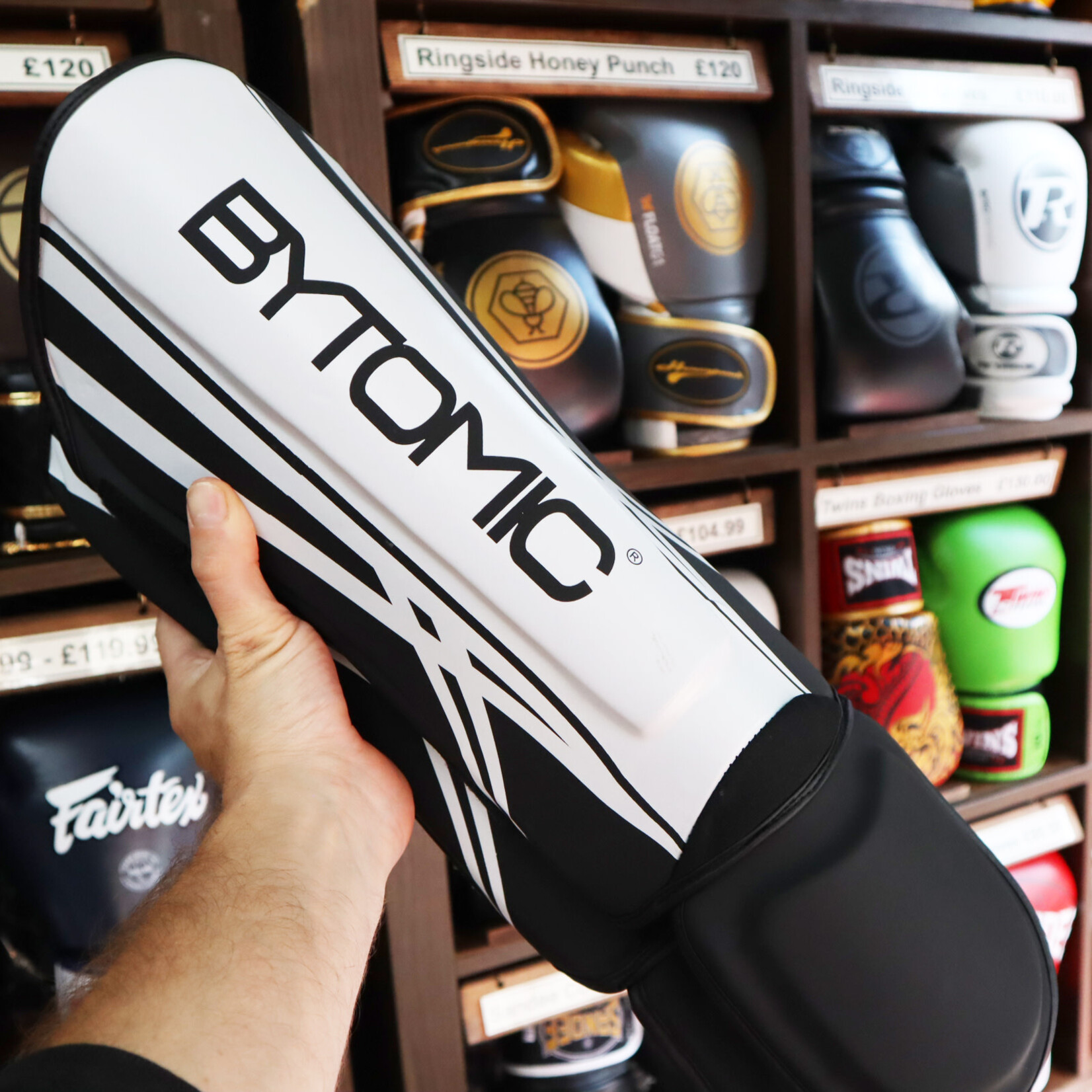 Bytomic Bytomic Shin Guards White