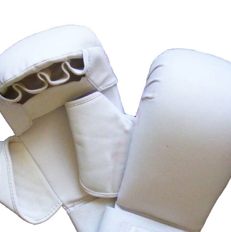 White Karate Gloves for sparring practice in your club Enso Martial