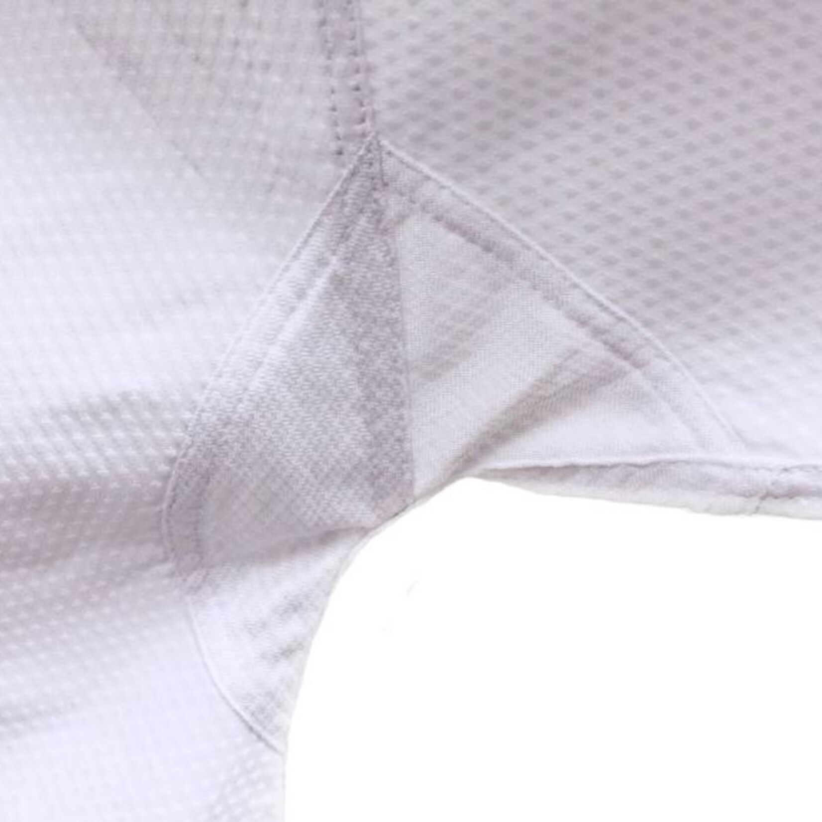 Tusah Tusah  WT Approved Dobok Black Collar