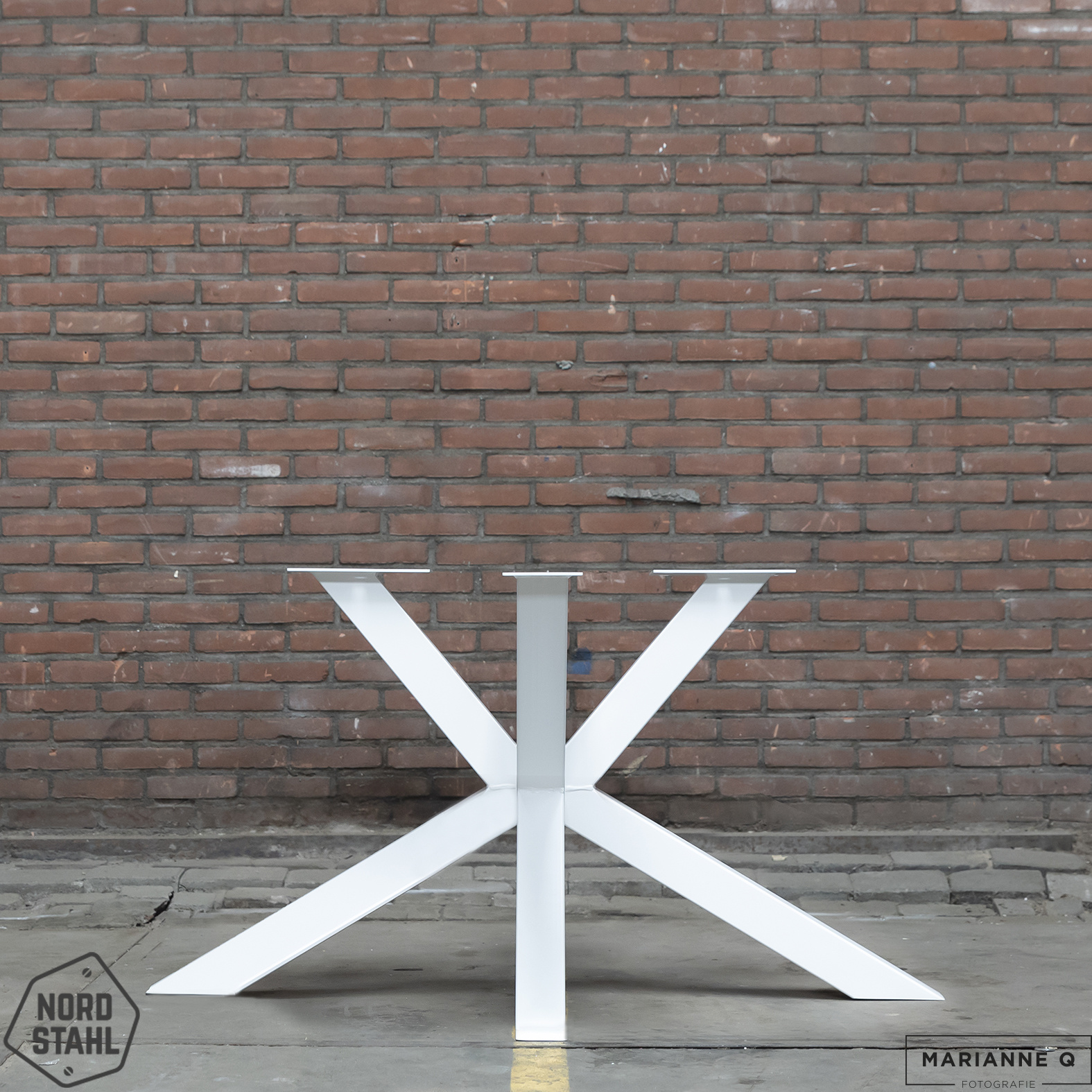 spier nep Nauw Industriele tafelpoten, model matrix (3d kruispoot) tafelpoot WIT -  beton-tafels