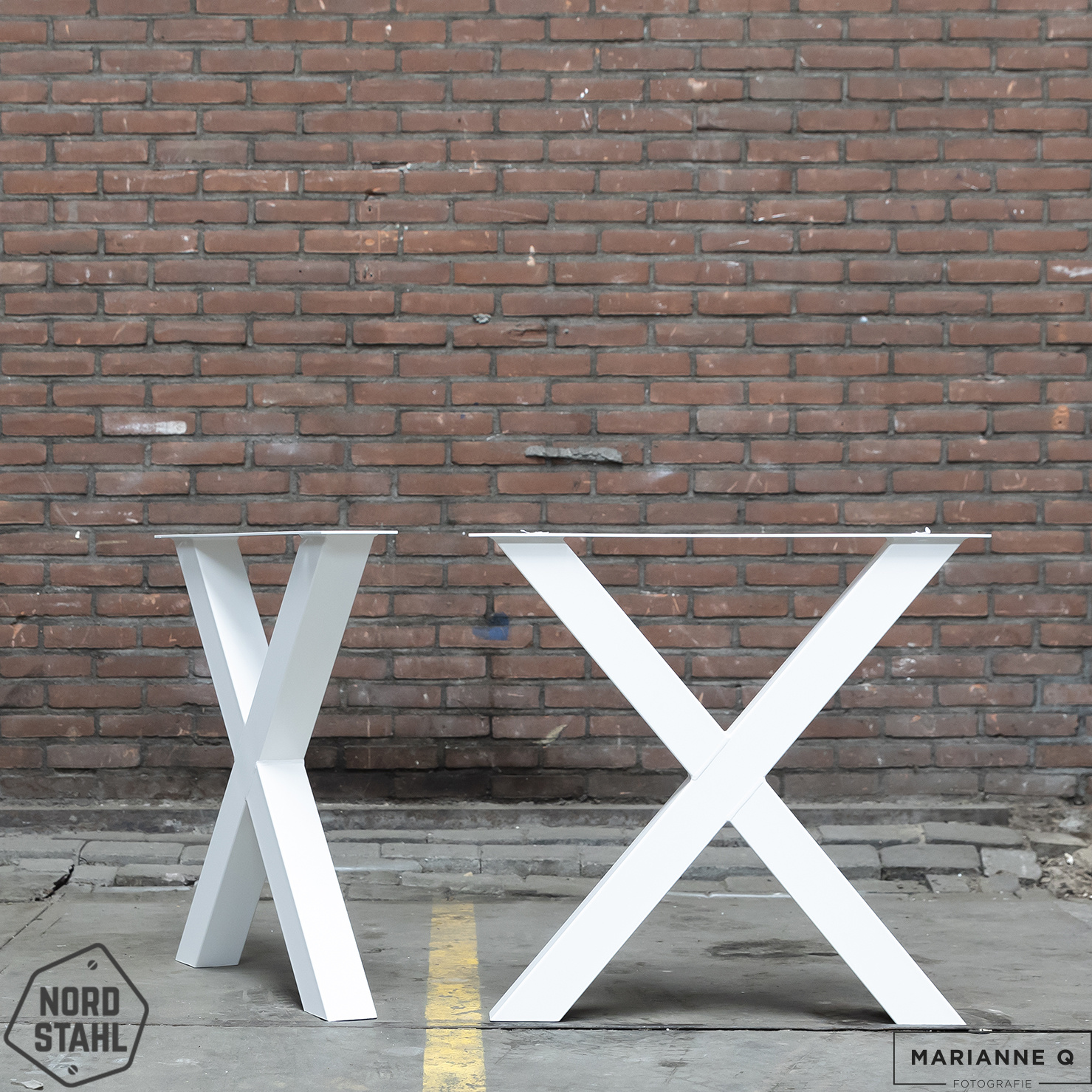 slikken open haard Patois Handgemaakte industriele tafelpoten, model X, WIT - beton-tafels