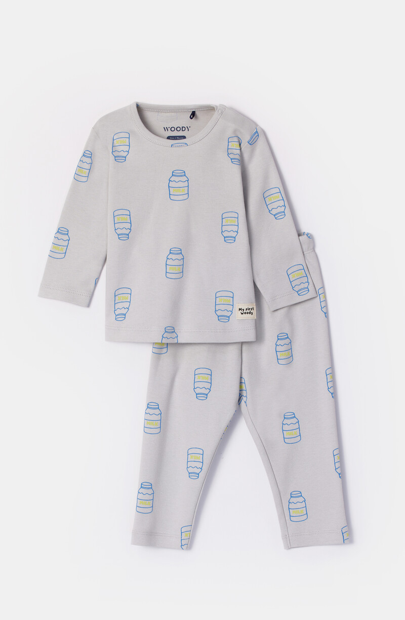 Woody Unisex Pyjama, melkflesjes print