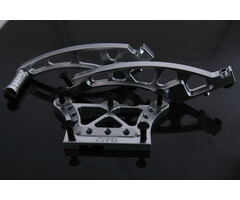 GTBRacing Voorste bovenplaat + voorste chassisbeugel + achterste chassisbeugelset voor LOSI DBXL V1.0 benzine auto