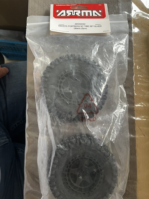 AR550042 Arrma DBoots Fortress SC Tire set glued 2 pcs black