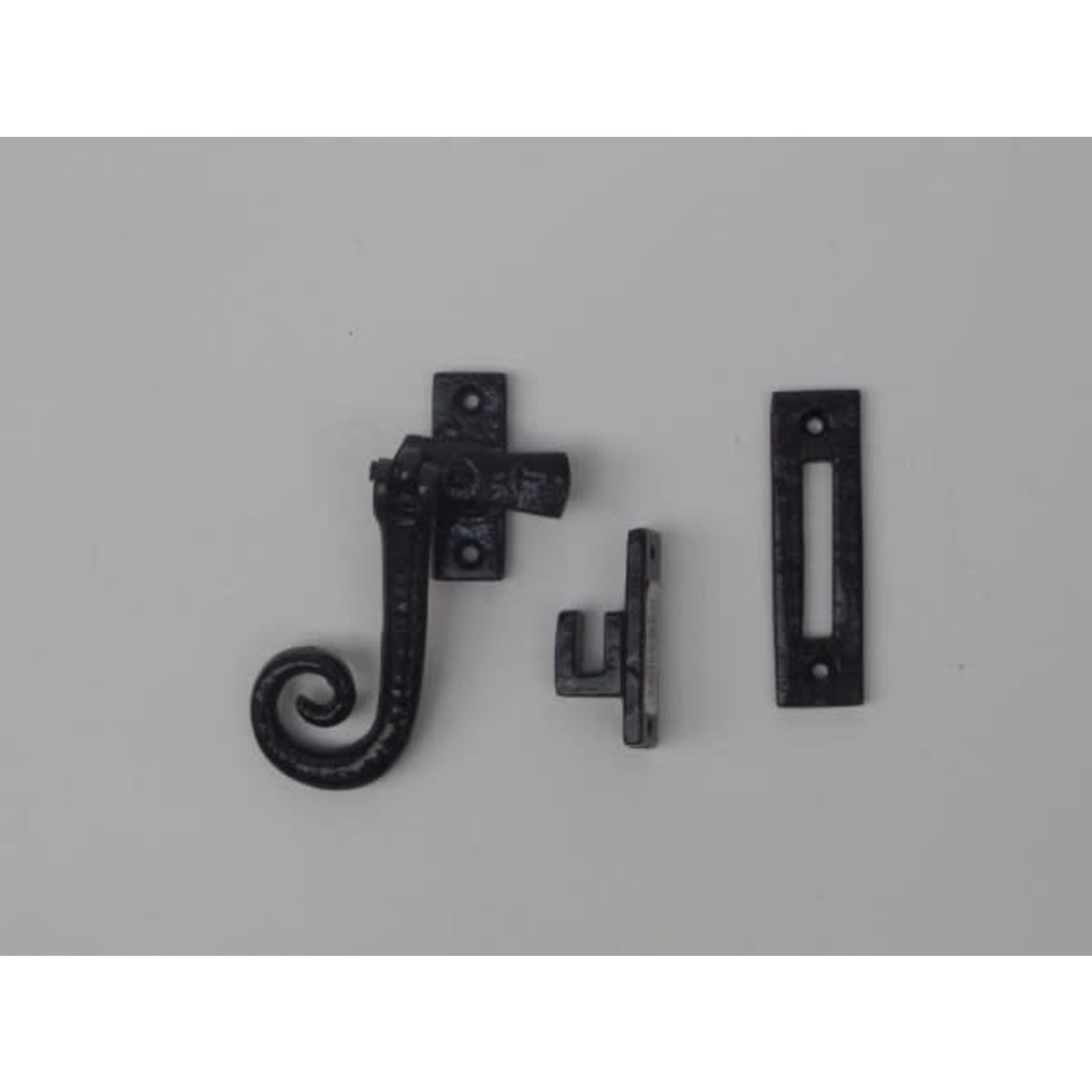 Raamsluiting rustiek 51x68mm