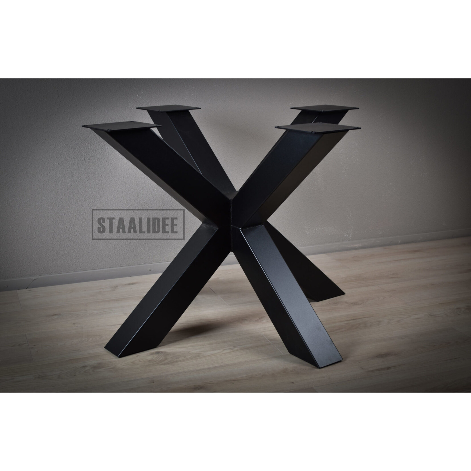 Stalen matrix tafelpoten zwart