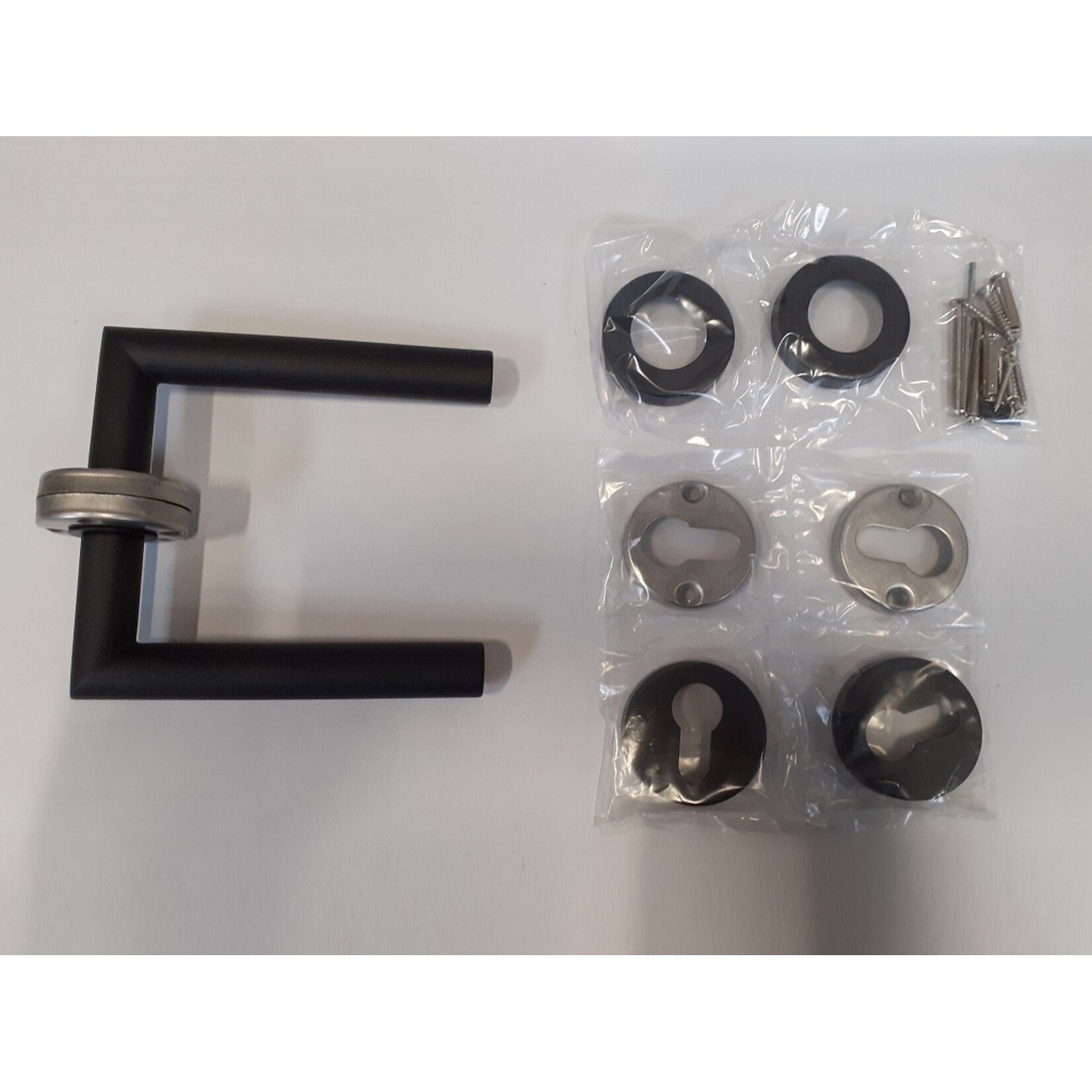 Deurkruk met rozetten Zwart