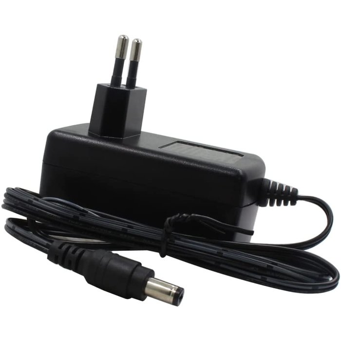Power adapter 12V, 2A