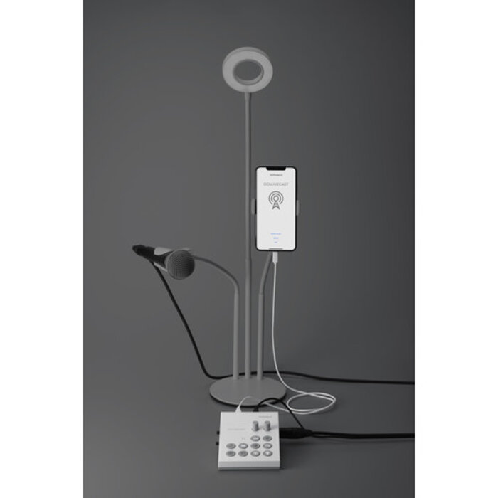 Roland Roland GO:LIVECAST Live Streaming Audio and Video Studio for Smartphones and Tablets