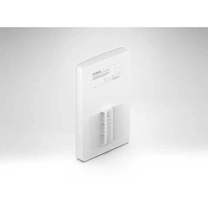 Netgear Netgear WAX610Y - WiFi 6 Outdoor Access Point / AX1800 / IP55 / 2.5G PoE / Insight